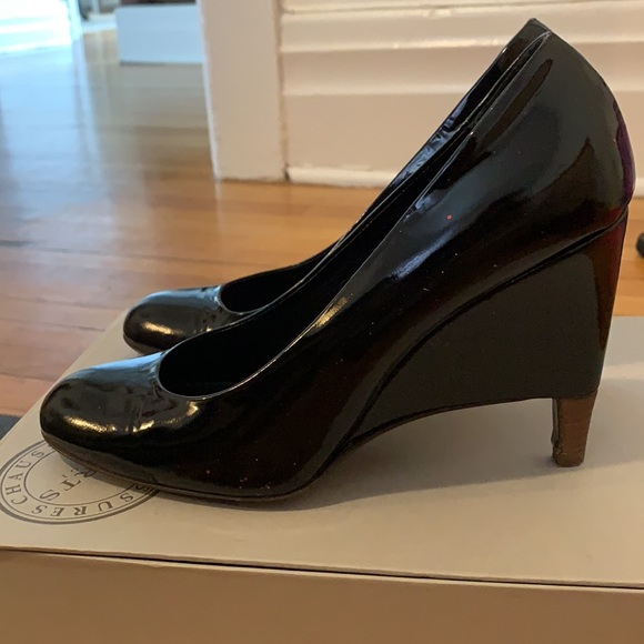 High heels by Ports in great condition. - Picture 3 of 5